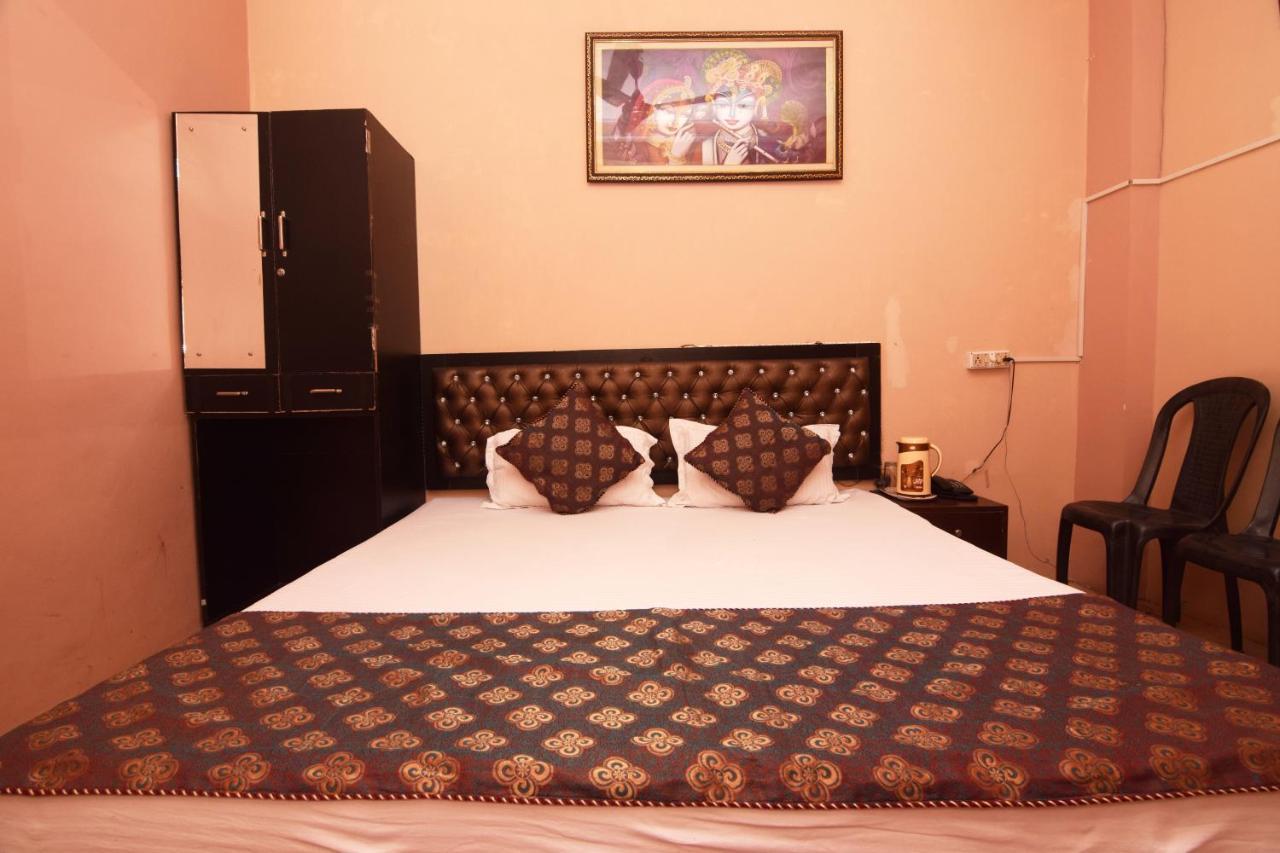 Ds Residency Varanasi-Prime Location-Parking Εξωτερικό φωτογραφία