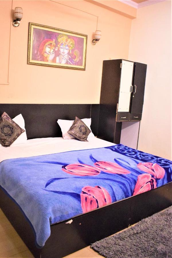 Ds Residency Varanasi-Prime Location-Parking Εξωτερικό φωτογραφία