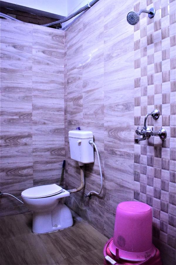 Ds Residency Varanasi-Prime Location-Parking Εξωτερικό φωτογραφία