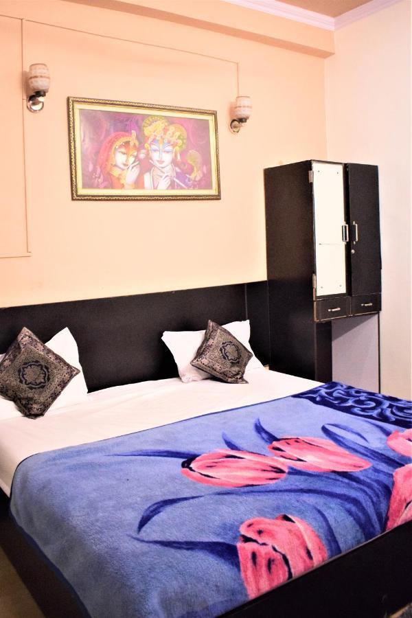 Ds Residency Varanasi-Prime Location-Parking Εξωτερικό φωτογραφία