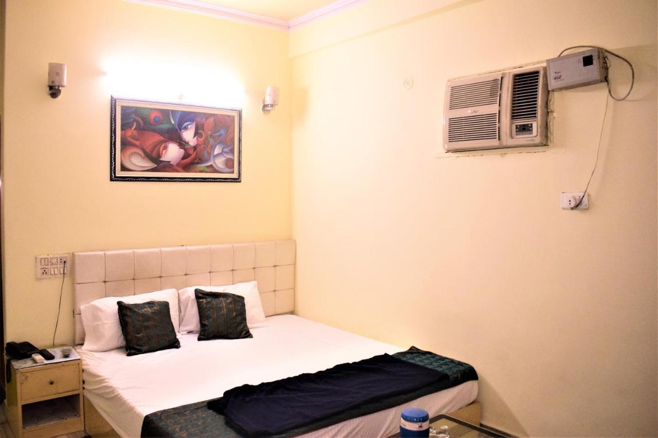 Ds Residency Varanasi-Prime Location-Parking Εξωτερικό φωτογραφία