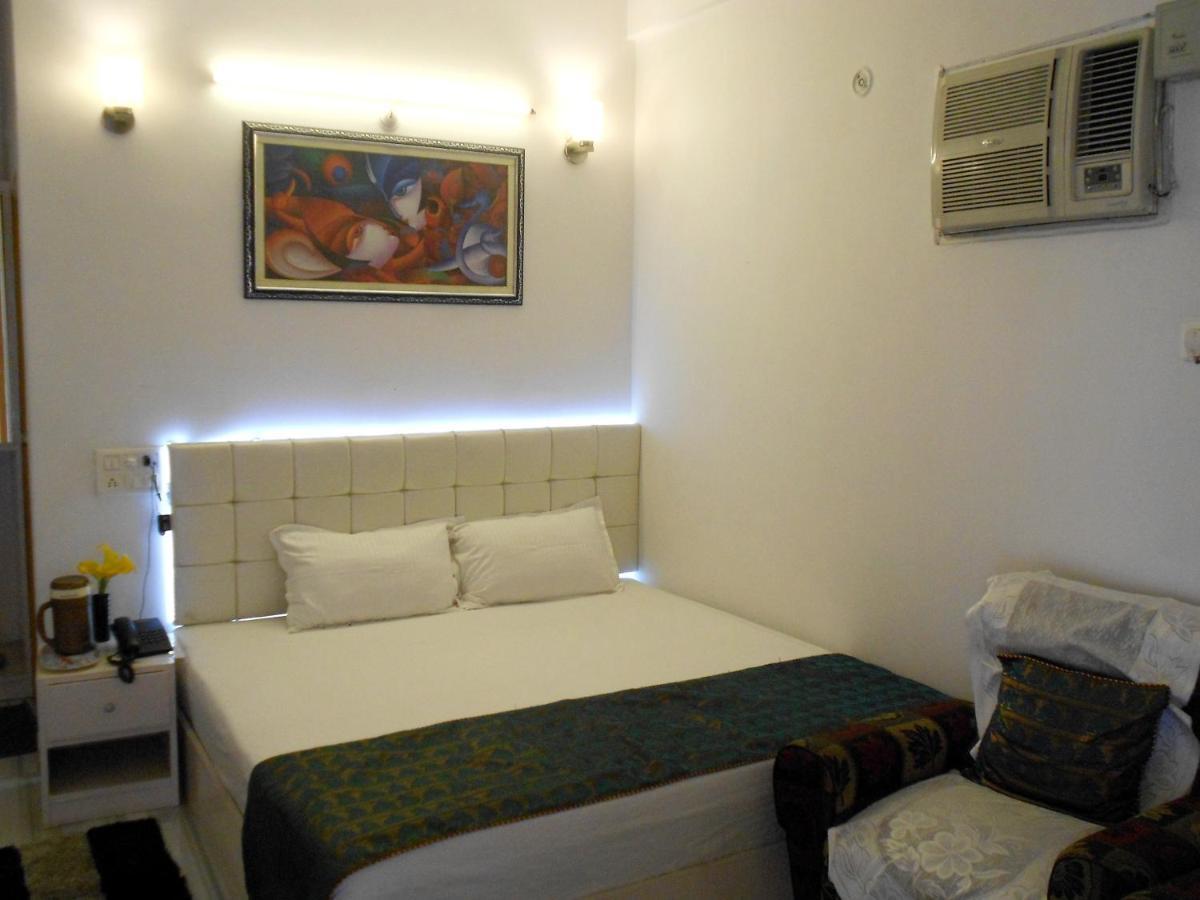 Ds Residency Varanasi-Prime Location-Parking Εξωτερικό φωτογραφία