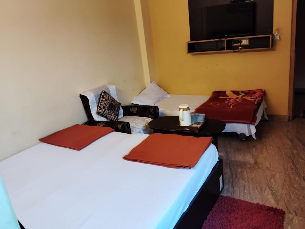 Ds Residency Varanasi-Prime Location-Parking Εξωτερικό φωτογραφία