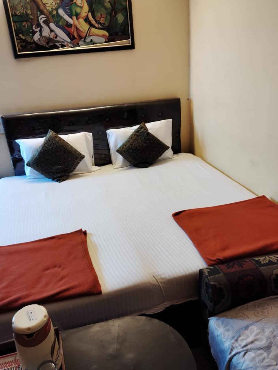 Ds Residency Varanasi-Prime Location-Parking Εξωτερικό φωτογραφία