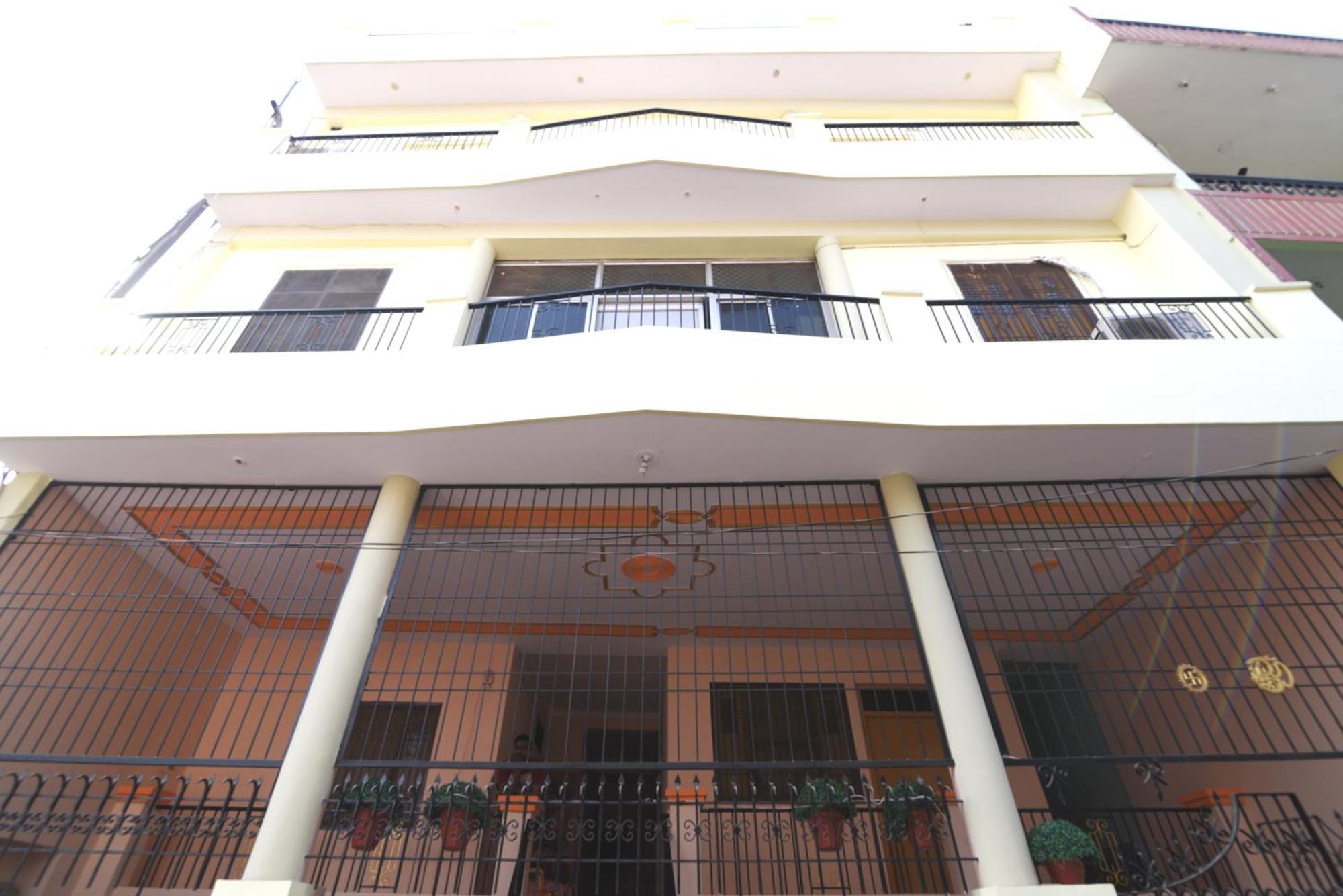 Ds Residency Varanasi-Prime Location-Parking Εξωτερικό φωτογραφία