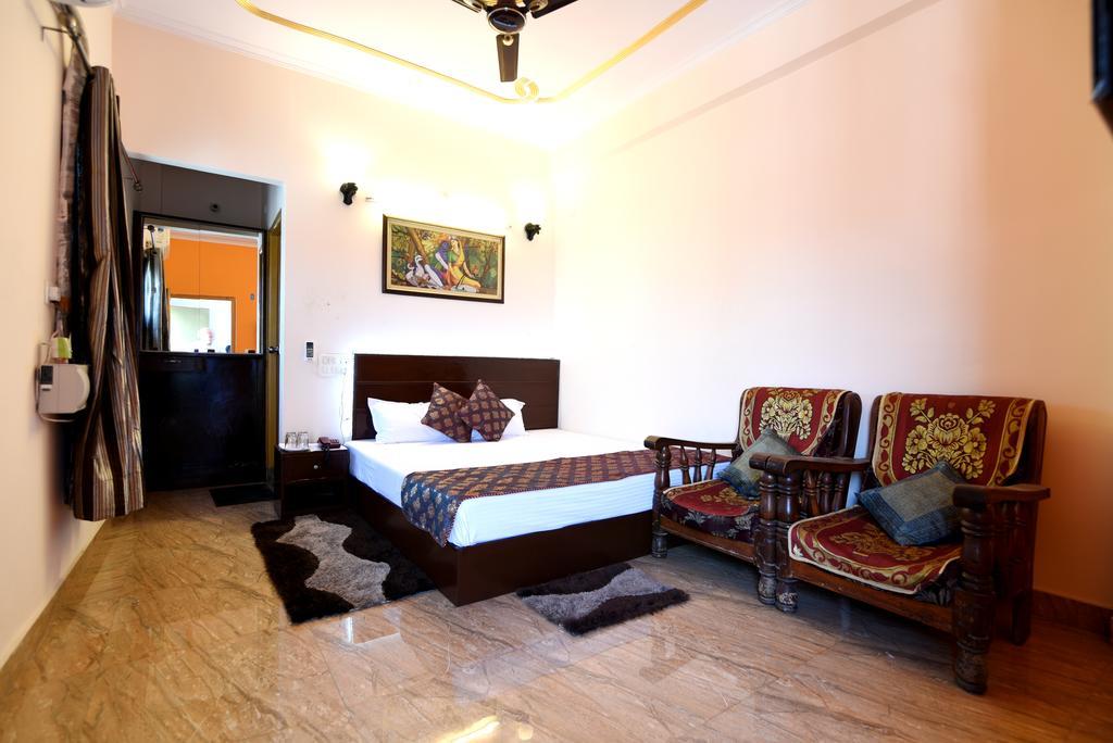 Ds Residency Varanasi-Prime Location-Parking Εξωτερικό φωτογραφία